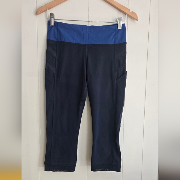 lululemon athletica Pants - Lululemon Leggies Quarter Leg -Size 6